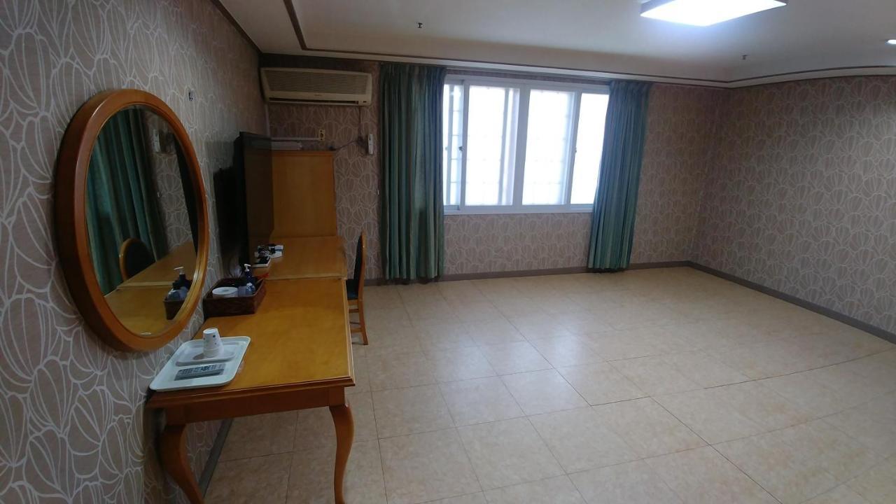 Fourseason Youth Hostel Gyeongju Exterior photo